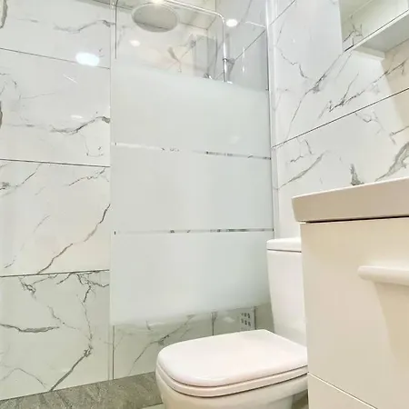 Appartement Ev Zin - Modern, Cozy, 1 Bed, Pool, 2 Balconies, A105
