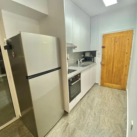 Ev Zin - Modern, Cozy, 1 Bed, Pool, 2 Balconies, A105 Paphos