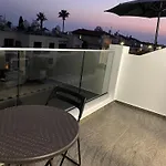 Ev Zin - Modern, Cozy, 1 Bed, Pool, 2 Balconies, A105 Lägenhet *