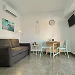 Lägenhet Ev Zin - Modern, Cozy, 1 Bed, Pool, 2 Balconies, A105 *