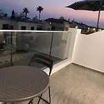 Lägenhet Ev Zin - Modern, Cozy, 1 Bed, Pool, 2 Balconies, A105