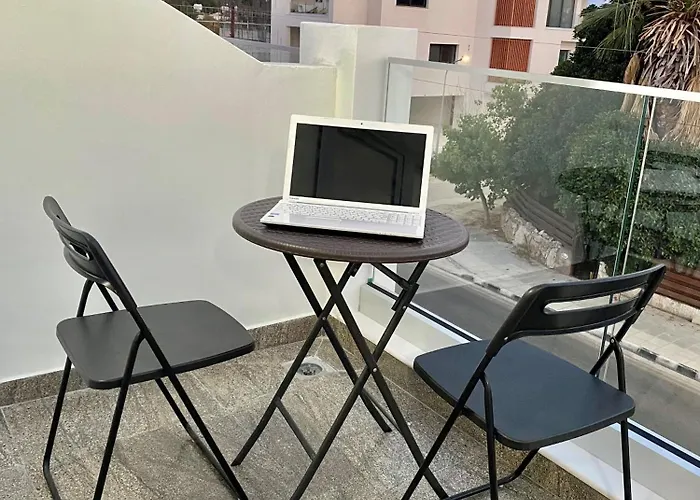 شقة Ev Zin - Modern, Cozy, 1 Bed, Pool, 2 Balconies, A105