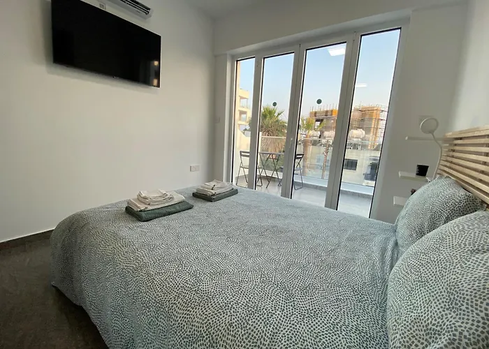 アパート Ev Zin - Modern, Cozy, 1 Bed, Pool, 2 Balconies, A105