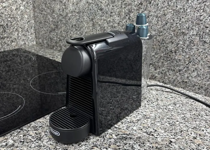 Ev Zin - Modern, Cozy, 1 Bed, Pool, 2 Balconies, A105 * パ フォス