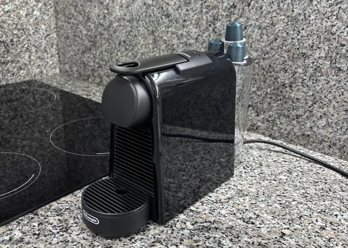 Ev Zin - Modern, Cozy, 1 Bed, Pool, 2 Balconies, A105 * パ フォス